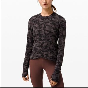 Lululemon Close to Crossing Rulu: Size 6 NWT